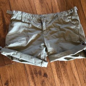 Lucky olive khaki utility shirt 🍀